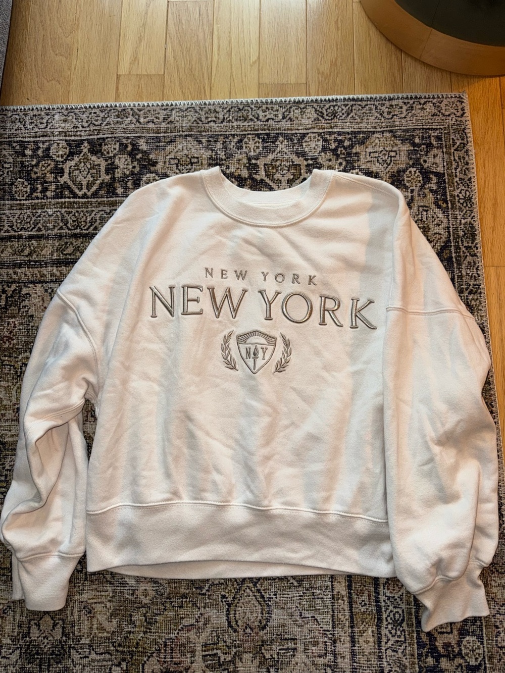 Abercrombie & Fitch Cream New York Embroidered Crewneck Sweatshirt